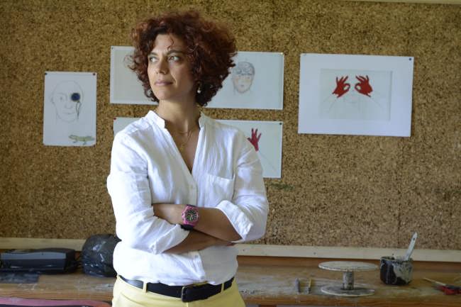 جلوۀ هویت و انعکاس خاطرات در آثار آویش خِبره‌زاده