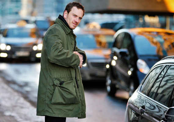 مایکل فاسبندر در نمایی از آدم برفی